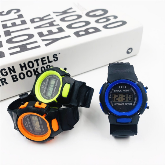 Shockproof resin sport watch for active children