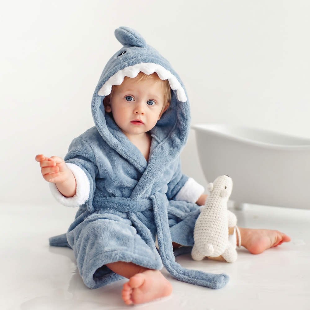 Super-absorbent cotton baby bathrobe with hood