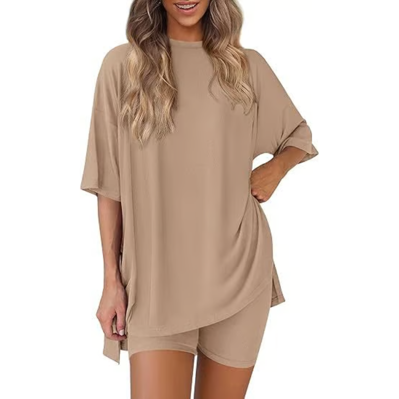 Relaxed tee and shorts set for warm summer days