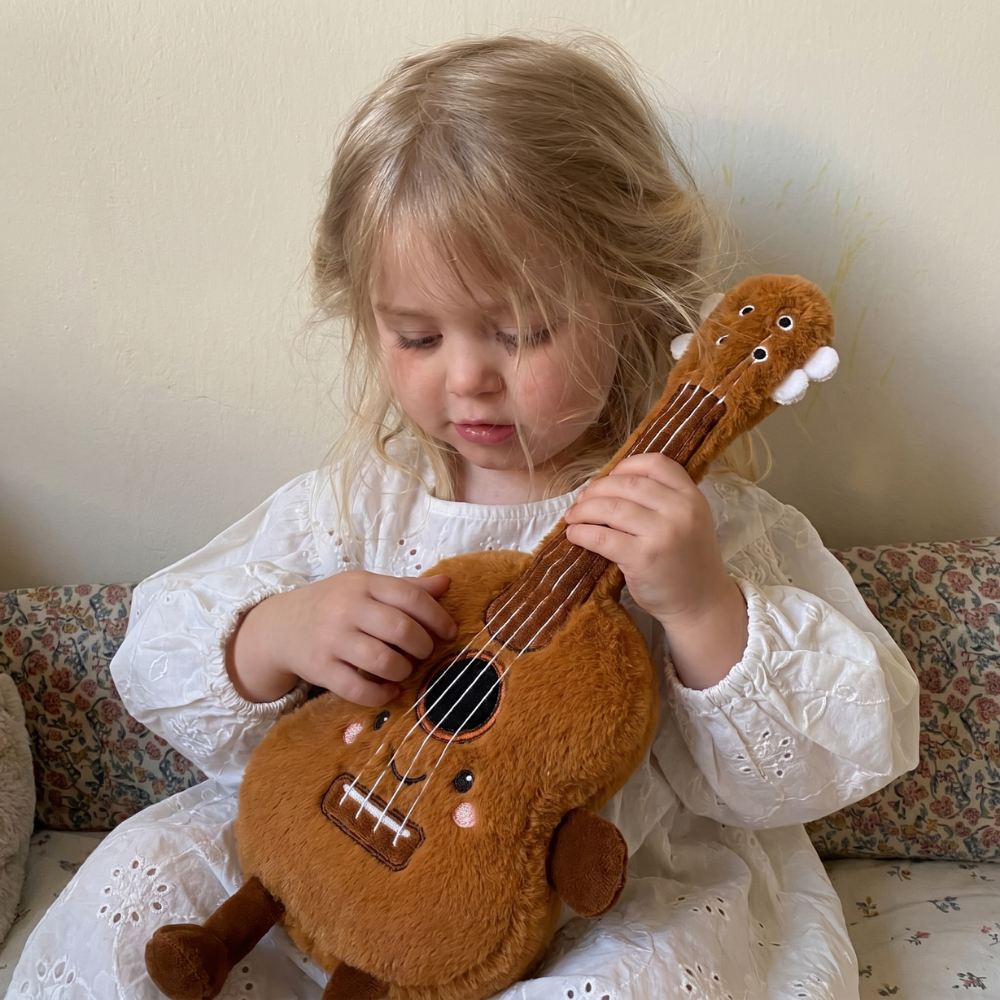 StringCuddle – Guitar & Pipa Plush Collection