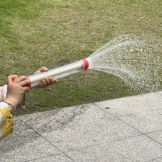 Fun-shaped water squirter for summer water play