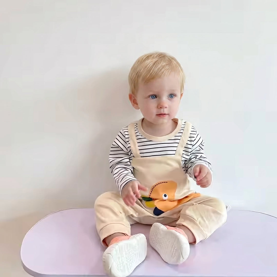 Lightweight breathable baby set for warm summer days