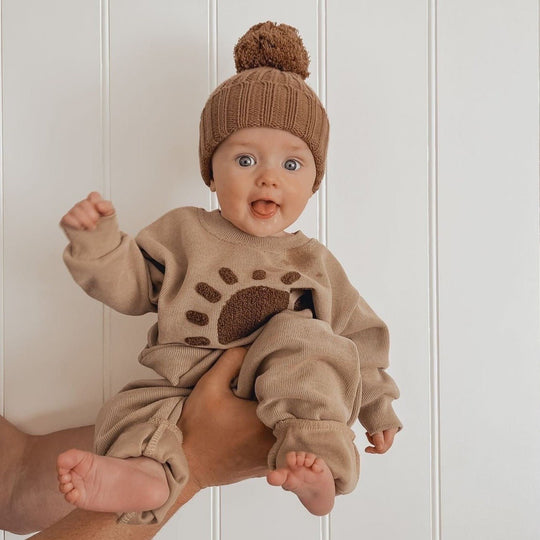 Two-piece baby outfit with loose comfortable fit