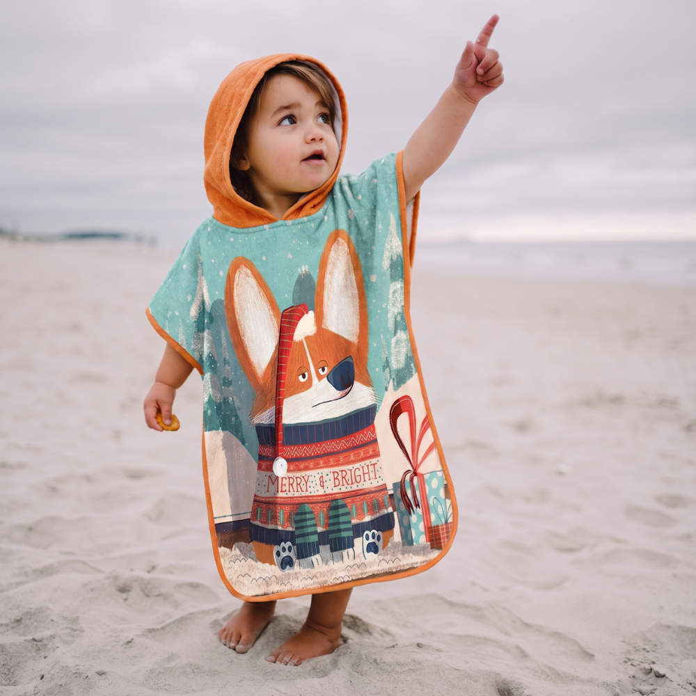 Hooded poncho absorbing moisture fast after swimming