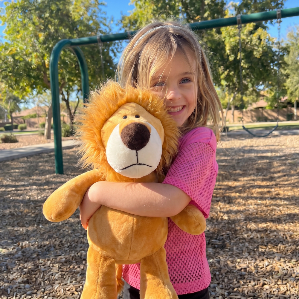 SafariCuddle – Wild Animal Plush Collection
