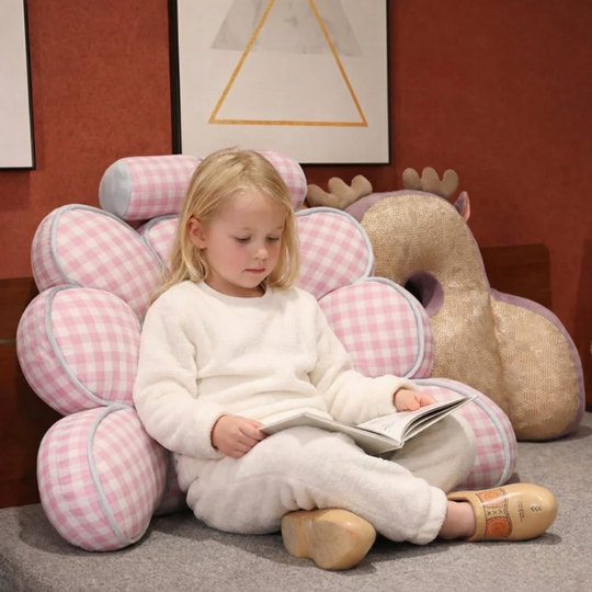 Viona Bloom Petal Plush Flower Cushion Toy — Clean Cozy Comfort