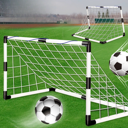 Soccer goal set with 14 cm ball included