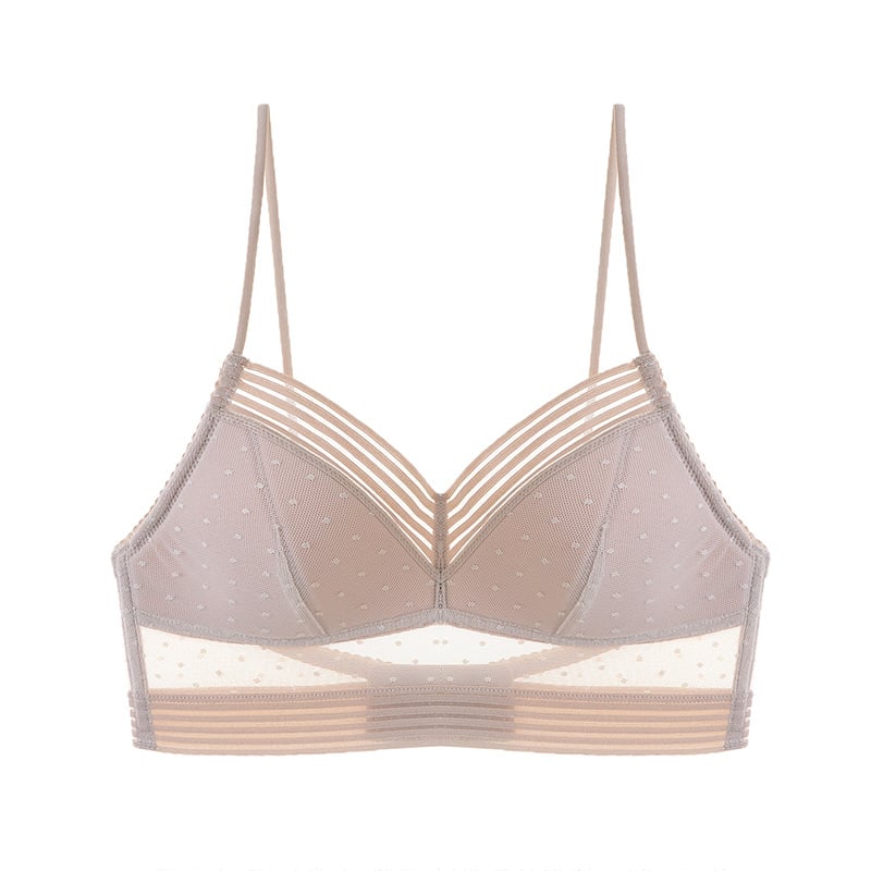 Wireless lift bra with low-back design under dresses