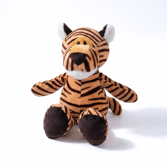 SafariCuddle – Wild Animal Plush Collection
