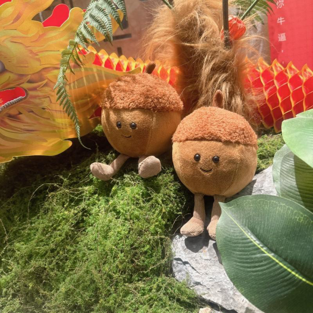 AcornCuddle – Soft Acorn Plush Toy