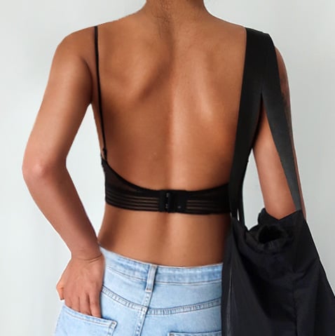 Wireless lift bra with adjustable strap for secure fit