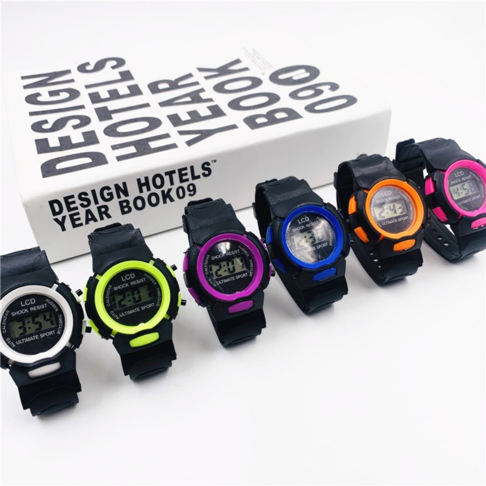 Kids sport watch with bright accent rings design