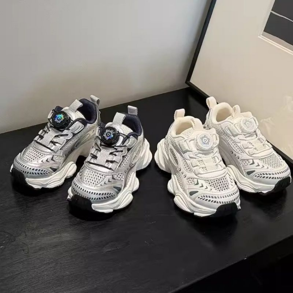 SpinStep – Kids Sneakers with Dial Closure and Chunky Sole