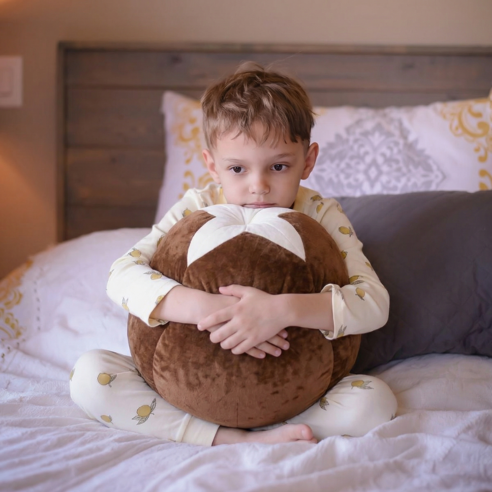 Toadstool Hug Plush Cushion Mushroom Toy — Clean Modern Quality