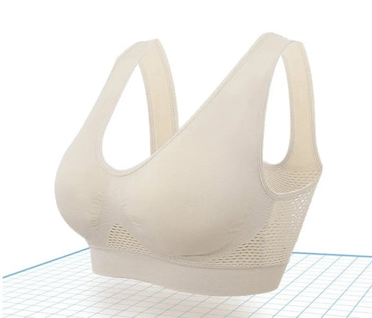 Breathable wireless bra in stretchy nylon fabric