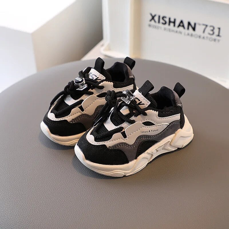 MoonWalkers – Lightweight Kids Sneakers with Grip Sole