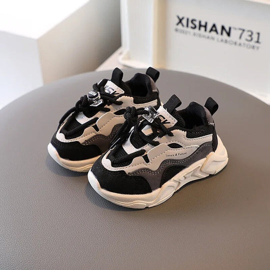 MoonWalkers – Lightweight Kids Sneakers with Grip Sole